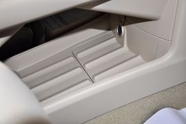 2012款雷克萨斯RX270豪华版