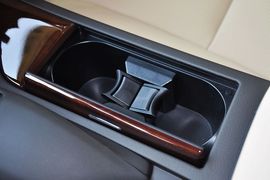 2012款雷克萨斯RX270豪华版
