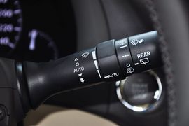 2012款雷克萨斯RX270豪华版