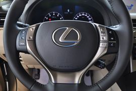 2012款雷克萨斯RX270豪华版