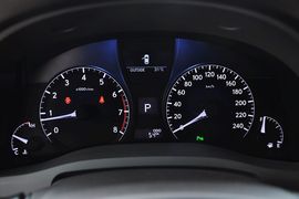 2012款雷克萨斯RX270豪华版