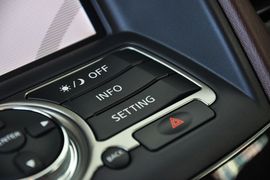 2011款英菲尼迪EX25优雅版