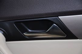 2012款一汽大众全新迈腾1.8TSI