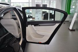 2012款一汽大众全新迈腾1.8TSI