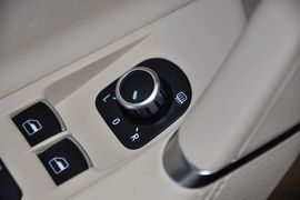 2012款一汽大众全新迈腾1.8TSI
