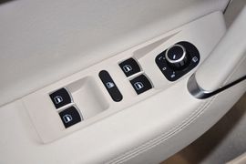 2012款一汽大众全新迈腾1.8TSI