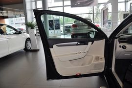 2012款一汽大众全新迈腾1.8TSI