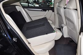 2012款一汽大众全新迈腾1.8TSI