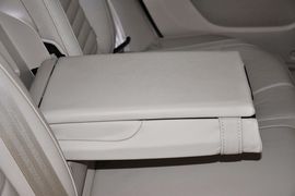 2012款一汽大众全新迈腾1.8TSI