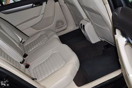2012款一汽大众全新迈腾1.8TSI