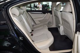 2012款一汽大众全新迈腾1.8TSI