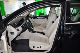 2012款一汽大众全新迈腾1.8TSI