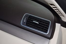2012款一汽大众全新迈腾1.8TSI