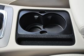 2012款一汽大众全新迈腾1.8TSI
