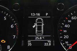 2012款一汽大众全新迈腾1.8TSI