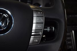 2012款大众辉腾4.2L奢享定制型