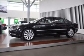 2012款大众辉腾4.2L奢享定制型