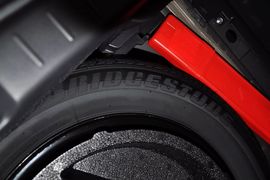 2011款丰田雅力士1.6E自动魅动版