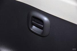 2011款丰田雅力士1.6E自动魅动版