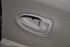 2011款丰田雅力士1.6E自动魅动版