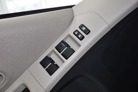 2011款丰田雅力士1.6E自动魅动版