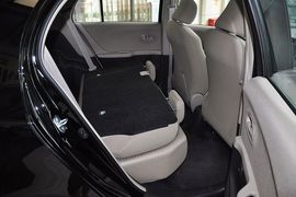 2011款丰田雅力士1.6E自动魅动版