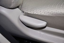 2011款丰田雅力士1.6E自动魅动版