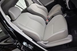 2011款丰田雅力士1.6E自动魅动版