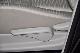 2011款丰田雅力士1.6E自动魅动版