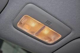 2011款丰田雅力士1.6E自动魅动版