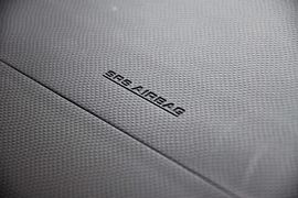 2011款丰田雅力士1.6E自动魅动版