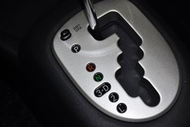 2011款丰田雅力士1.6E自动魅动版