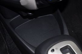 2011款丰田雅力士1.6E自动魅动版