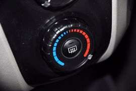 2011款丰田雅力士1.6E自动魅动版