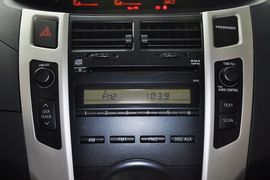 2011款丰田雅力士1.6E自动魅动版