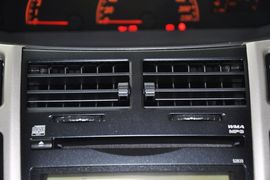 2011款丰田雅力士1.6E自动魅动版