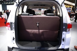 启辰M50V上海车展实拍