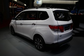 启辰M50V上海车展实拍