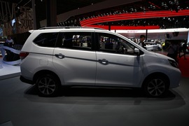 启辰M50V上海车展实拍