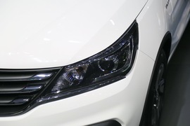 宝骏310W