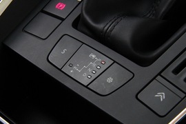 2017款雪铁龙C5实拍组图