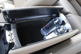 2017款雪铁龙C5实拍组图