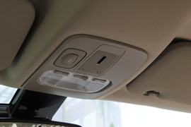 2017款雪铁龙C5实拍组图