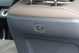 2017款雪铁龙C5实拍组图