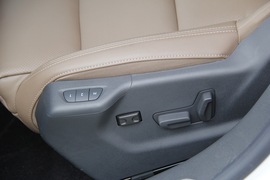 2017款雪铁龙C5实拍组图