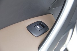 2017款雪铁龙C5实拍组图