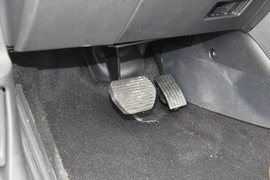 2017款雪铁龙C5实拍组图