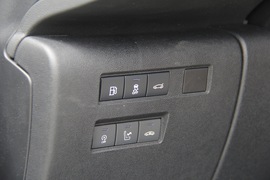 2017款雪铁龙C5实拍组图