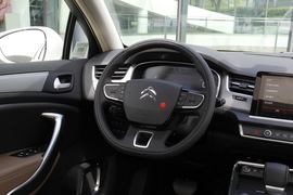 2017款雪铁龙C5实拍组图