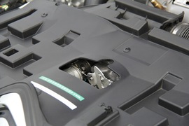 2017款雪铁龙C5实拍组图